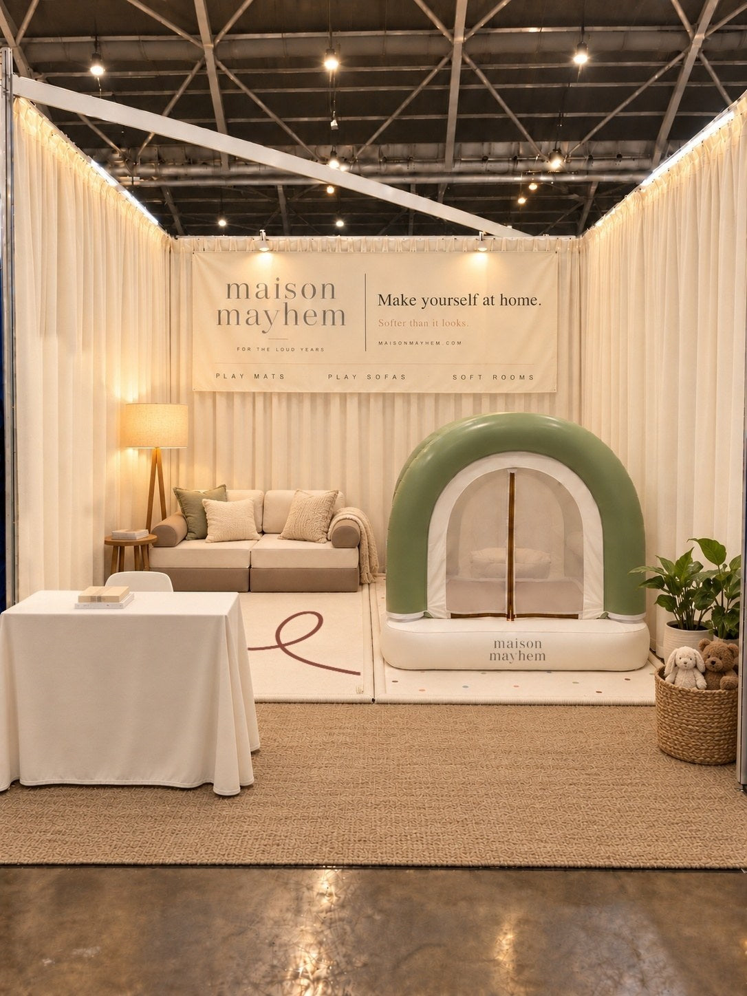 Design of the Maison Mayhem booth at Mummys Market, with play mats, a play sofa and the Arc soft room